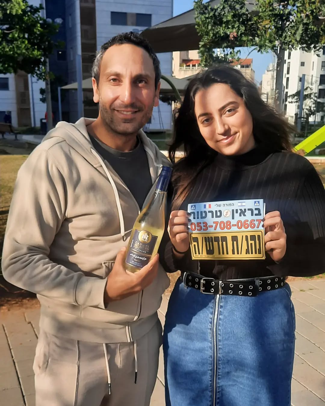 Élève francophone de Flash Neiga après l’obtention de son permis en Israël